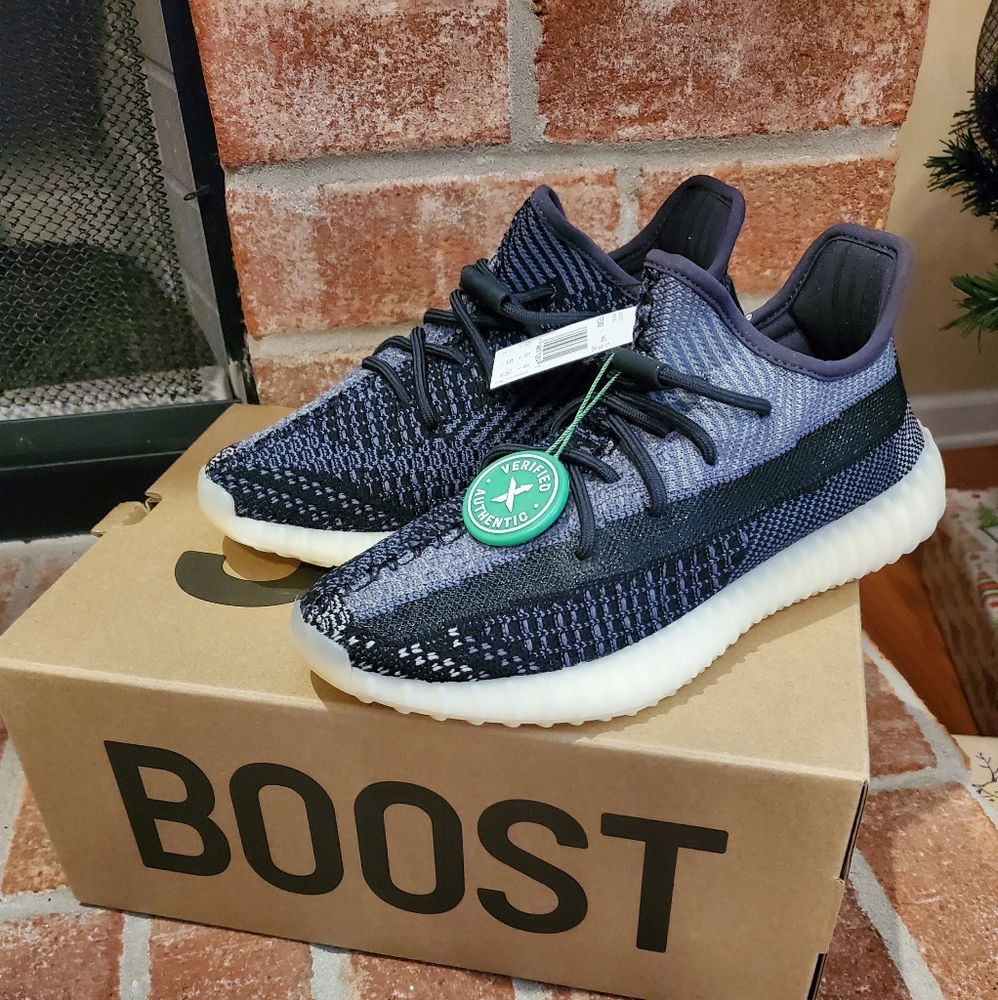 Yeezy Boost 350 V2 Carbon